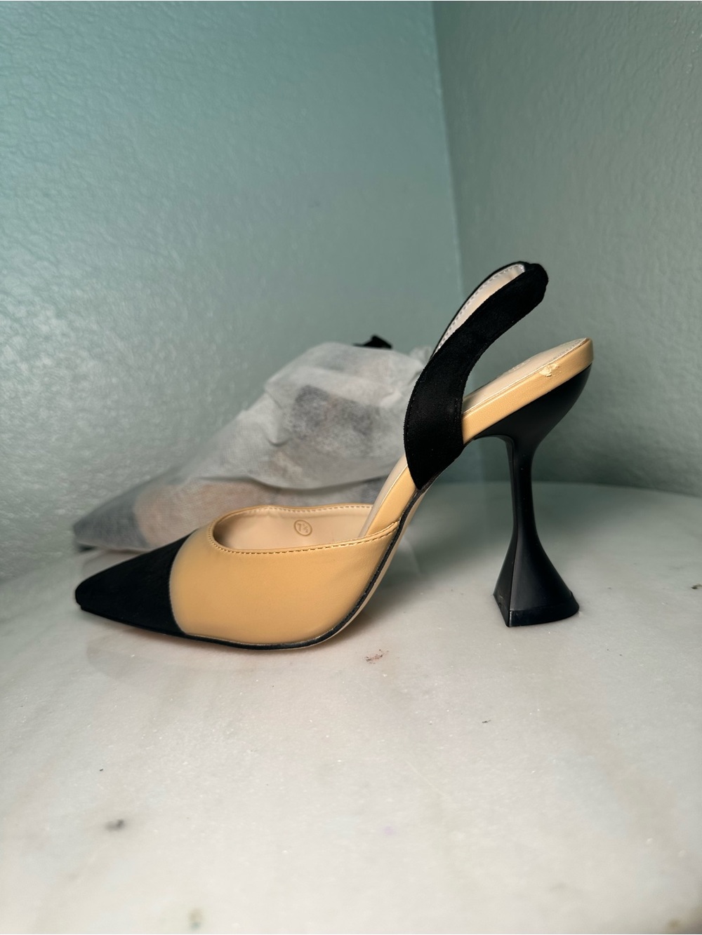 Women’s Two-Tone Slingback Pump in Black and Beige